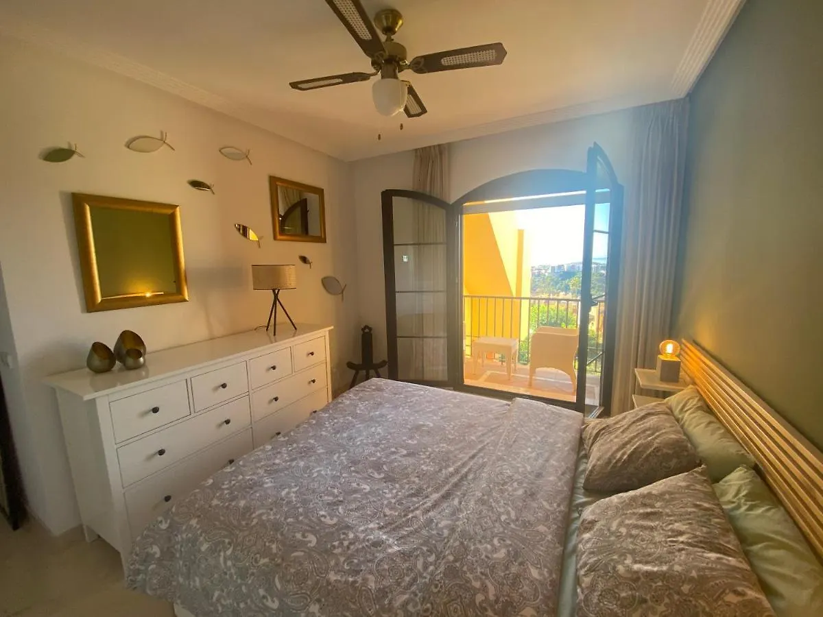 Huge Rooftop Solarium With See View - 3 Rooms Benahavis Apartment