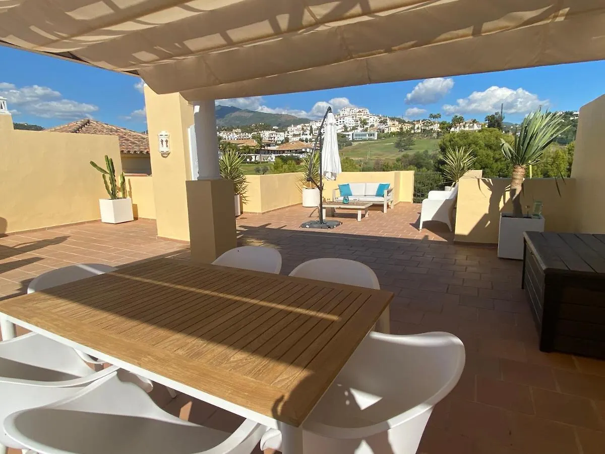 Huge Rooftop Solarium With See View - 3 Rooms Benahavis Apartment