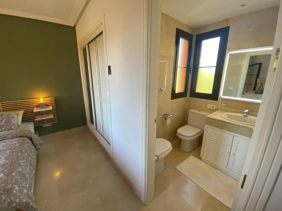 Huge Rooftop Solarium With See View - 3 Rooms Benahavis Spain